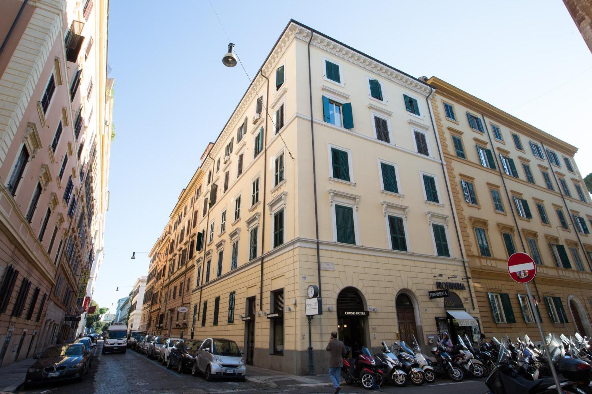 Crosti Hotel — Foto 1